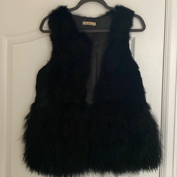 Beautiful Rabbit and Fox Fur La Fiorentina Vest with metal clip closure. - Picture 1 of 6